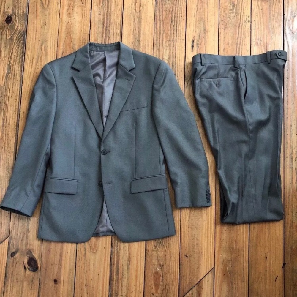 Michael Kors Men’s Suit